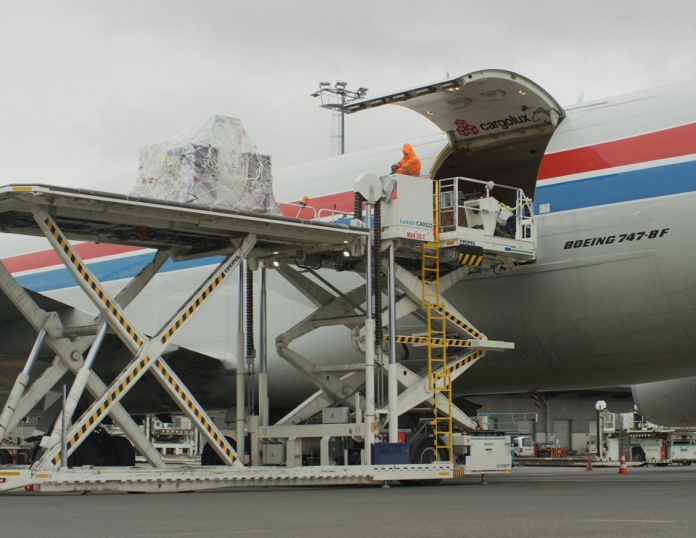Airjet Cargo permet l'affrètement d'un avion cargo pour acheminer de la marchandise rapidement et en toute sécurité à l'international et à travers le monde